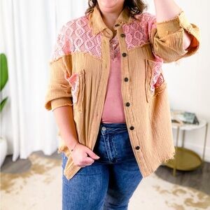 NWOT POL Loose Fit Button Down Long Sleeve Top w/Lace Detail, Peach&Pink, size L